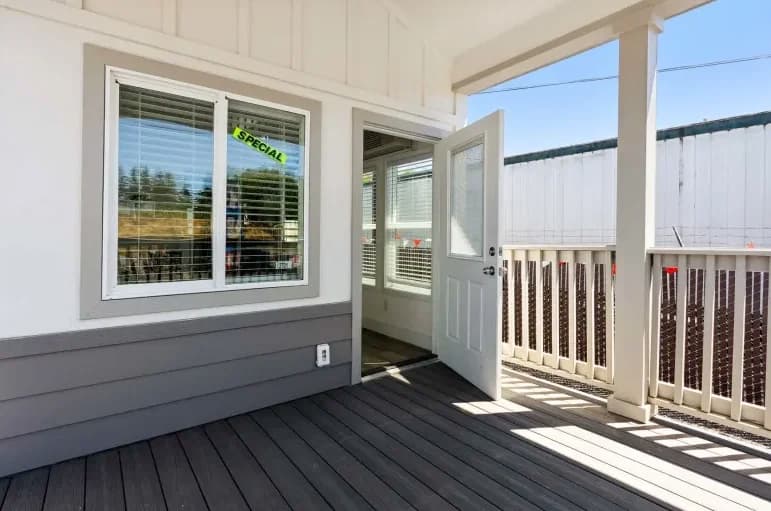 Ath-30dl exterior home features