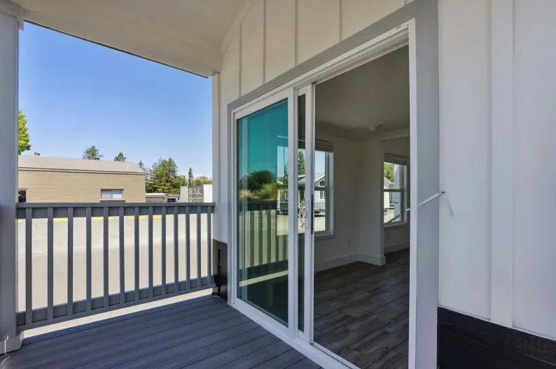 Ath-21l exterior home features