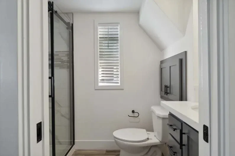 Ath-06dl bathroom home features