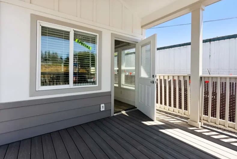 Ath-06dl exterior home features